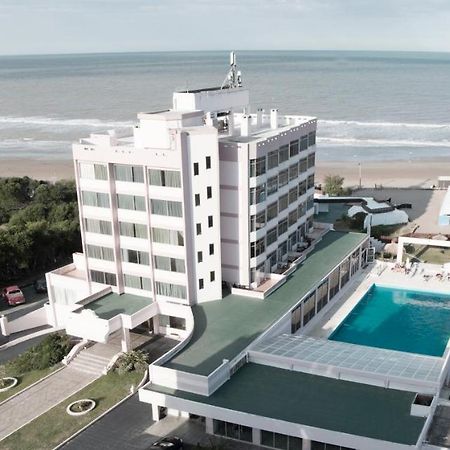 Hotel Golf Internacional Santa Teresita Exterior foto