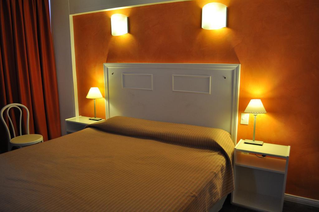 Hotel Golf Internacional Santa Teresita Habitación foto
