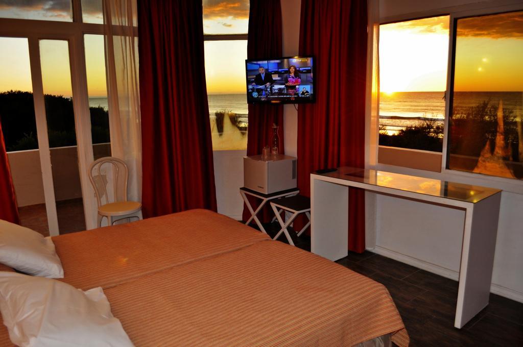 Hotel Golf Internacional Santa Teresita Habitación foto
