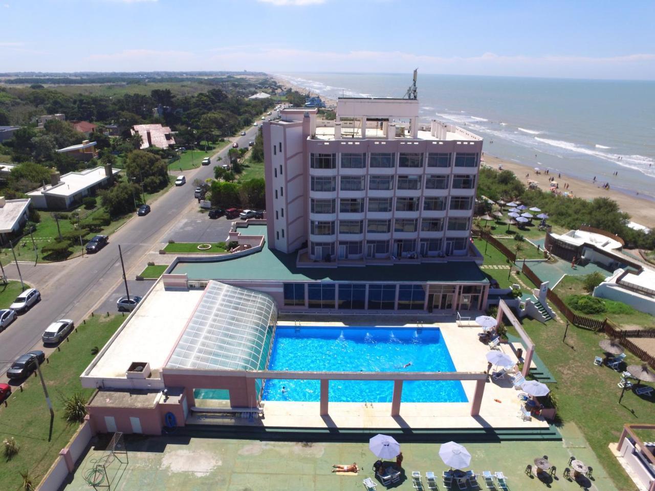 Hotel Golf Internacional Santa Teresita Exterior foto