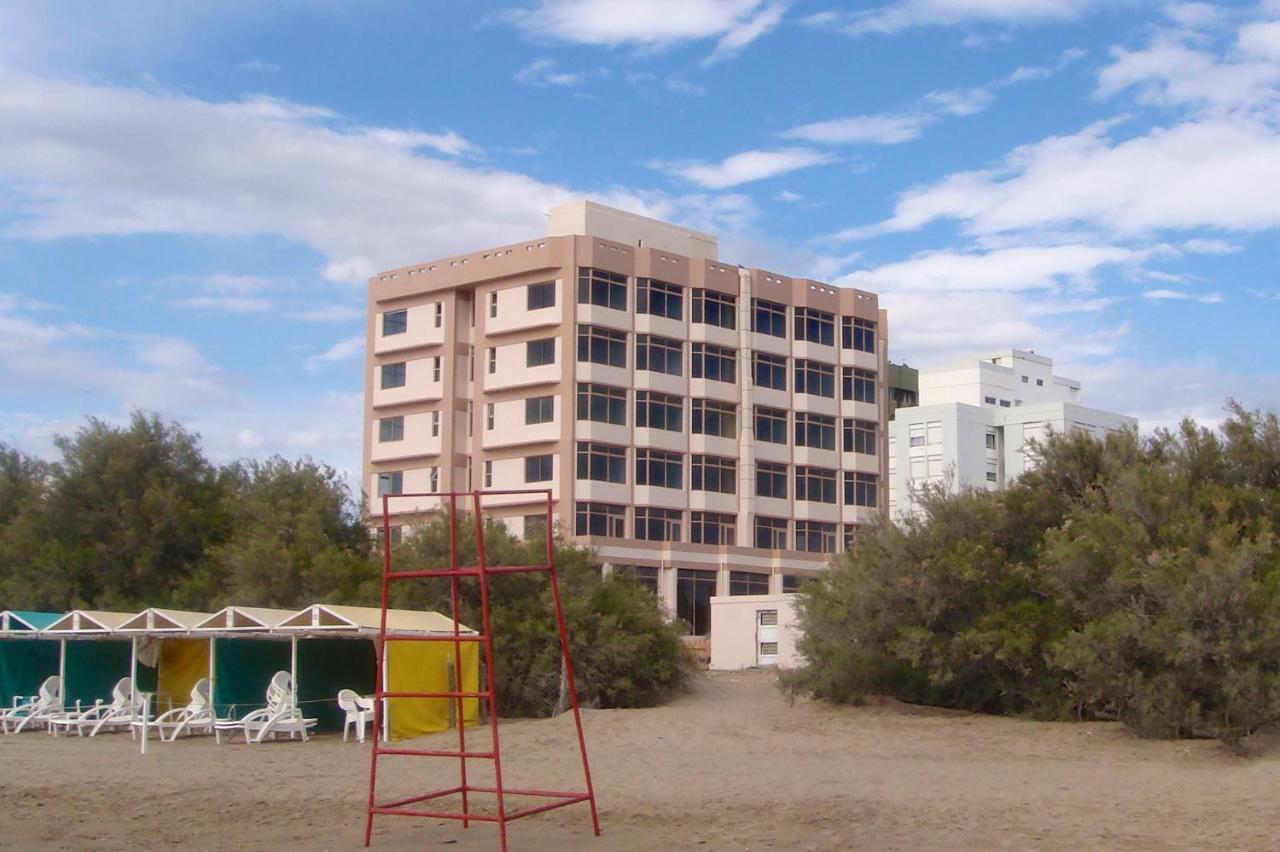 Hotel Golf Internacional Santa Teresita Exterior foto
